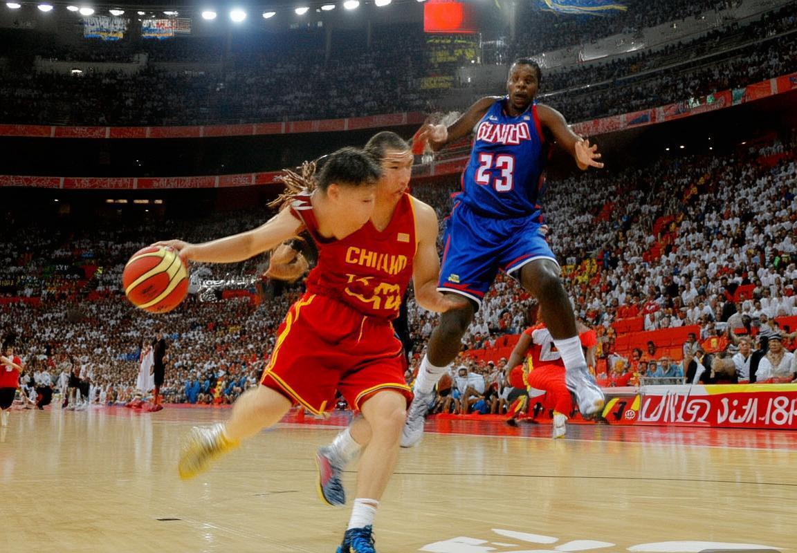 2008年北京奥运男篮巅峰对决：中西争霸火花四溅