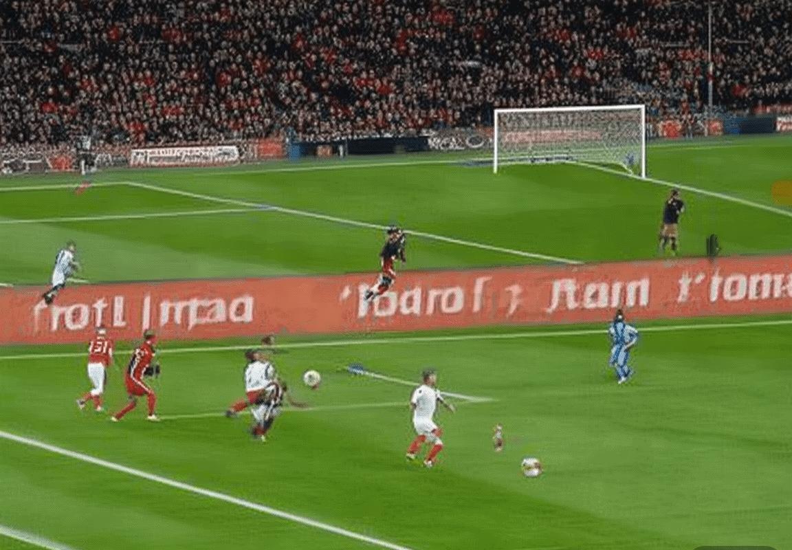 拜仁慕尼黑VS阿森纳：战术对决与教练智慧解析